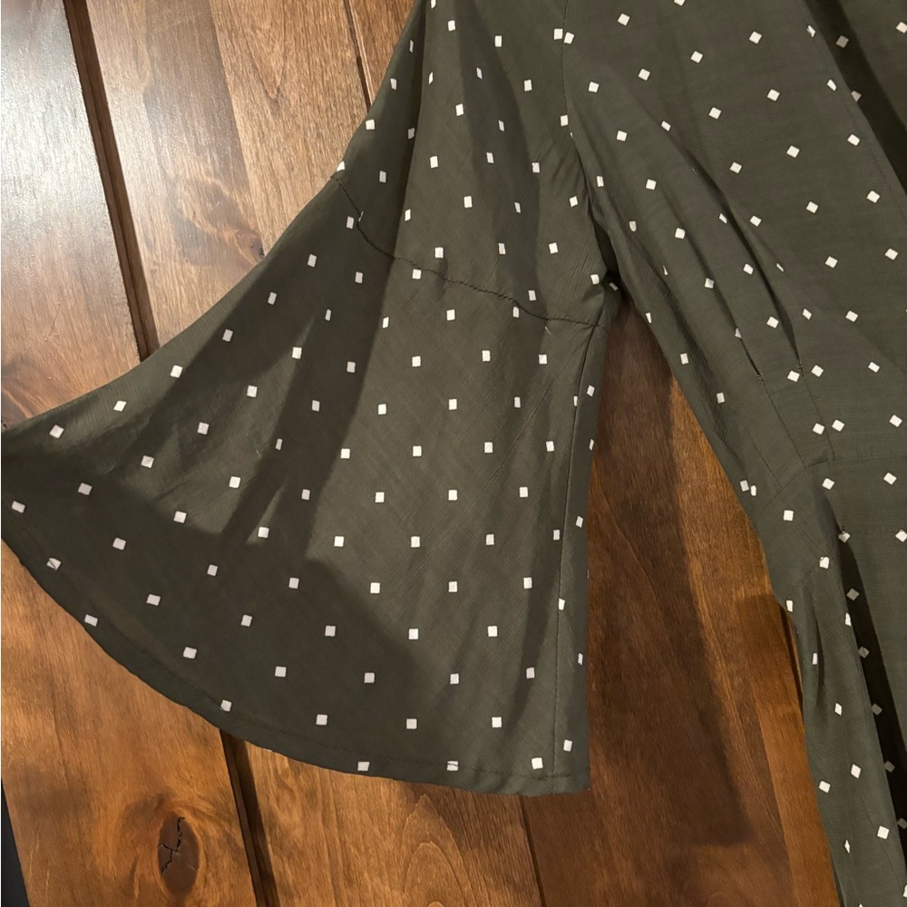 Faithfull the Brand Green Corelli Wrap Dress - Picture 4 of 4